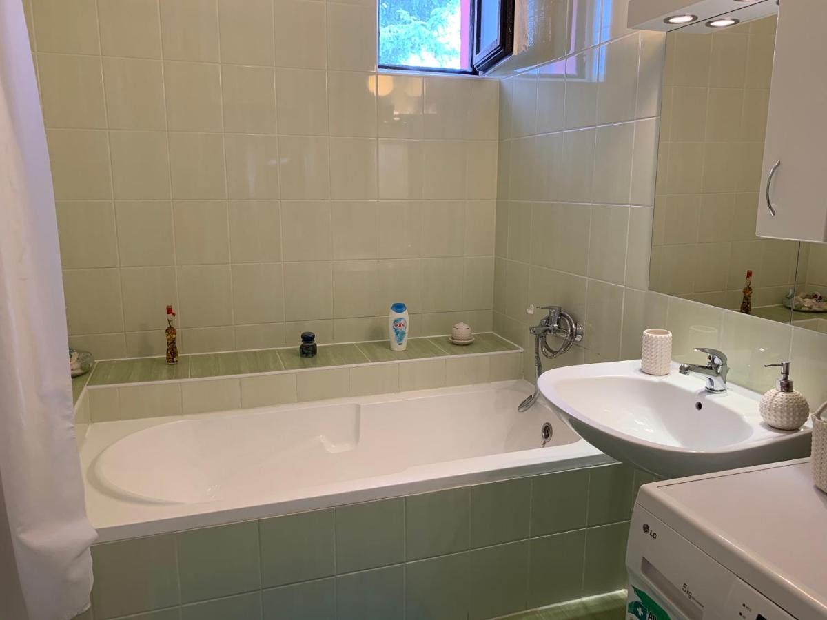 Nagcsaládos Rózsa Apartman Balatonlelle Exterior foto