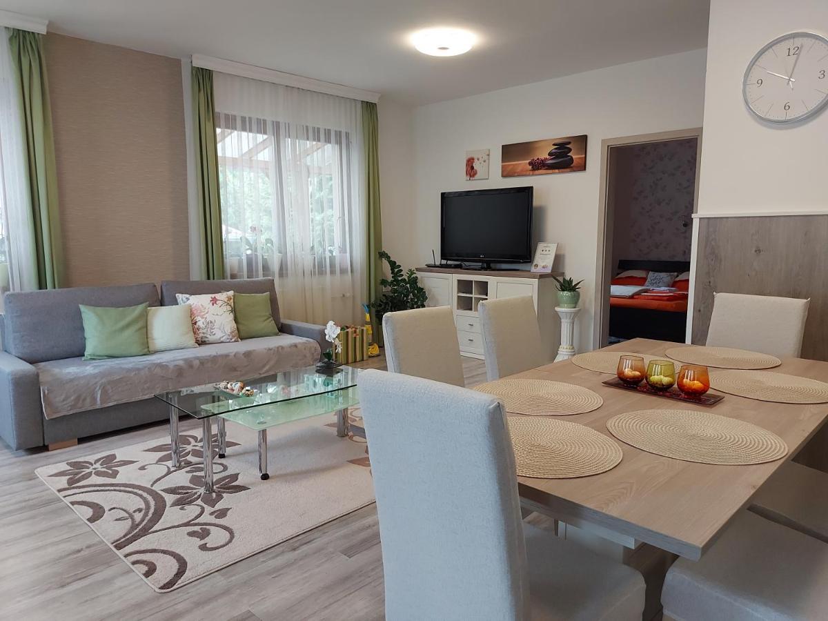 Nagcsaládos Rózsa Apartman Balatonlelle Exterior foto