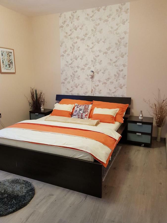 Nagcsaládos Rózsa Apartman Balatonlelle Exterior foto